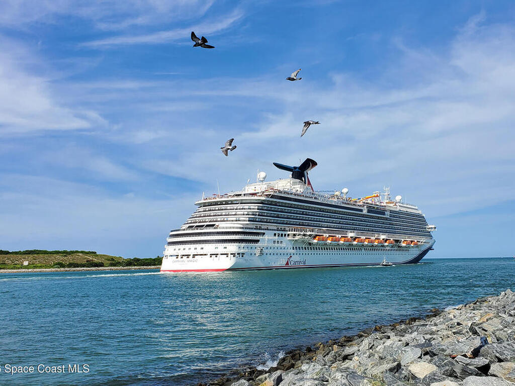 397 Harbor Drive, Cape Canaveral, FL 32920