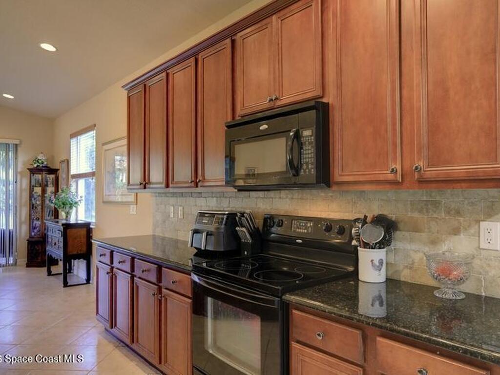 5561 57th Way, Vero Beach, FL 32967