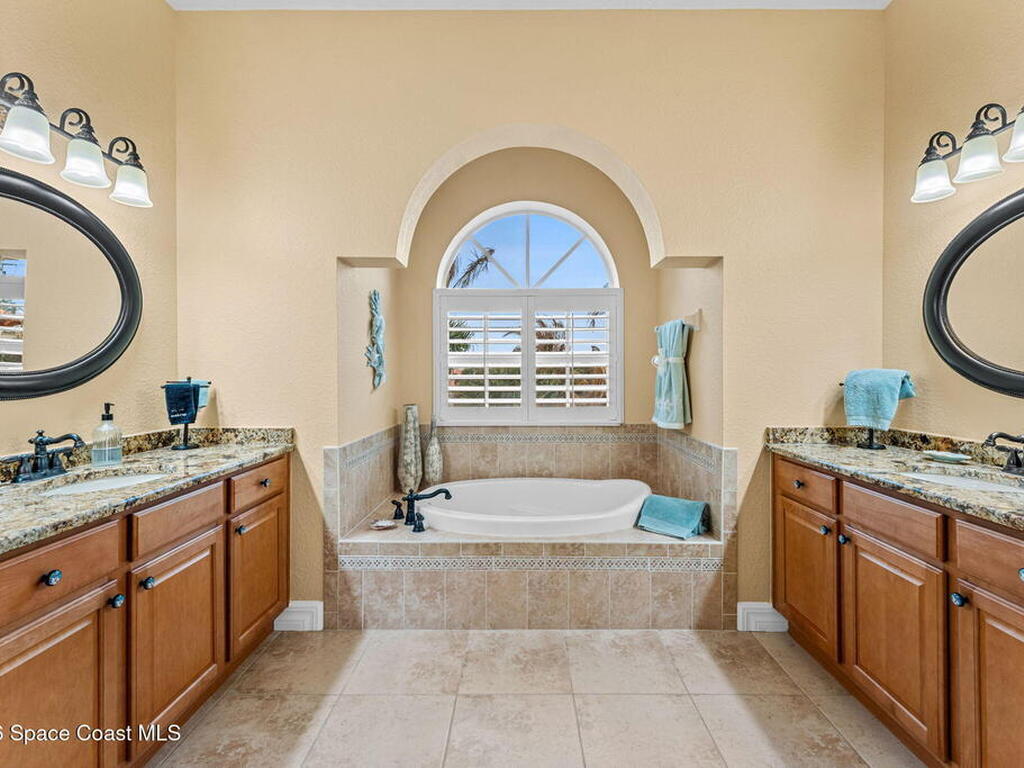 5565 S Highway A1a, Melbourne Beach, FL 32951