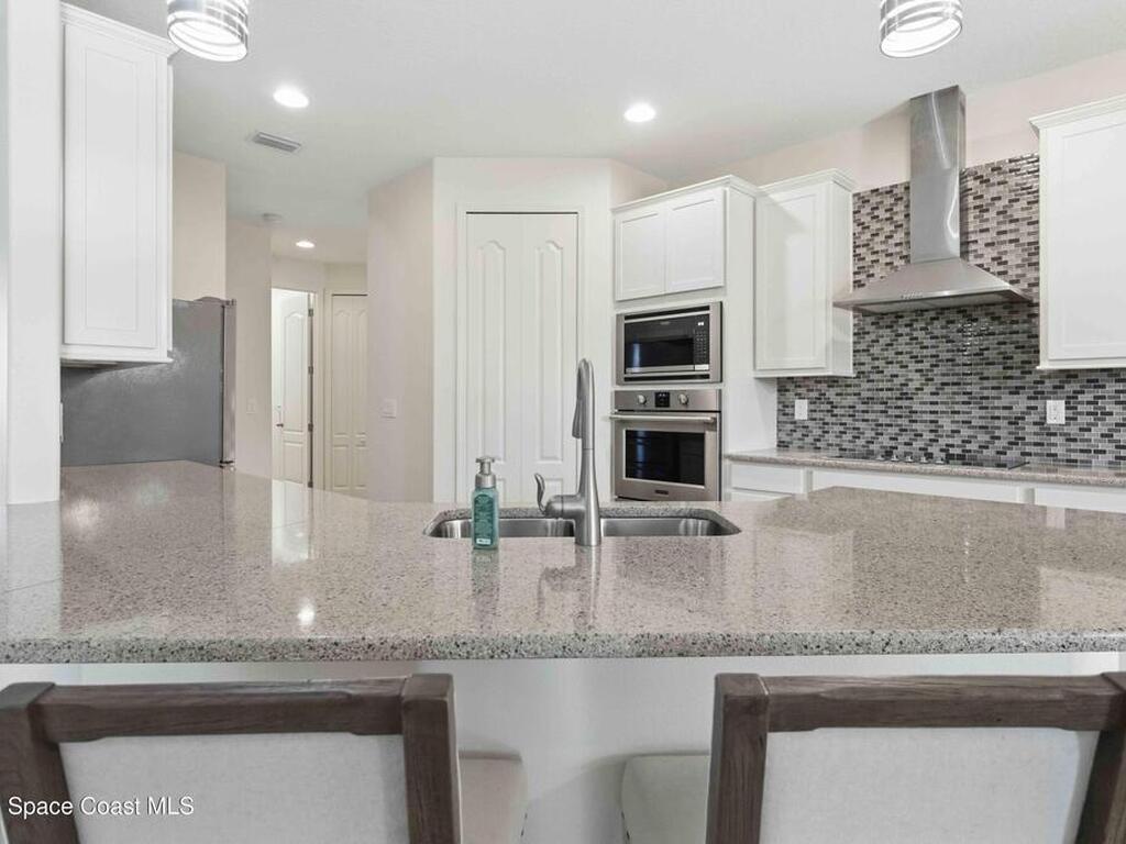 3333 Rushing Waters Drive, West Melbourne, FL 32904