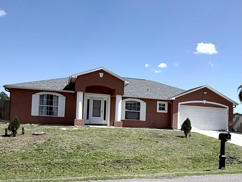 2601 Lakehurst Avenue, Palm Bay, FL 32908