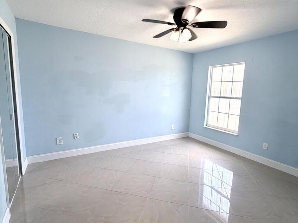 2601 Lakehurst Avenue, Palm Bay, FL 32908