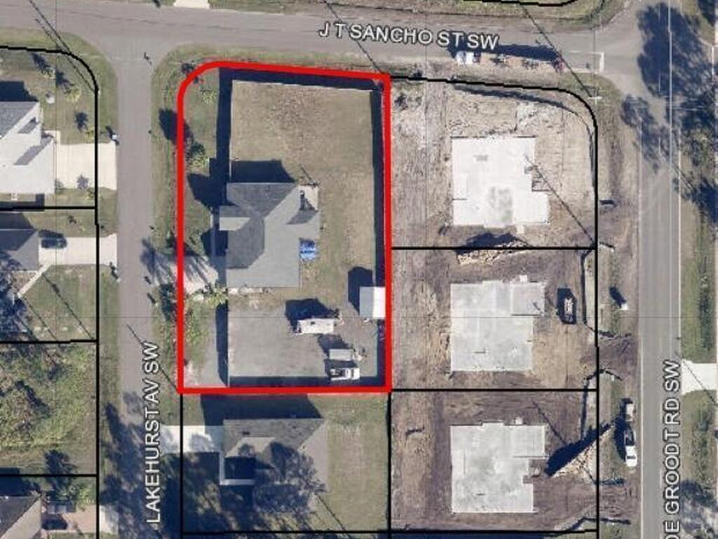 2601 Lakehurst Avenue, Palm Bay, FL 32908