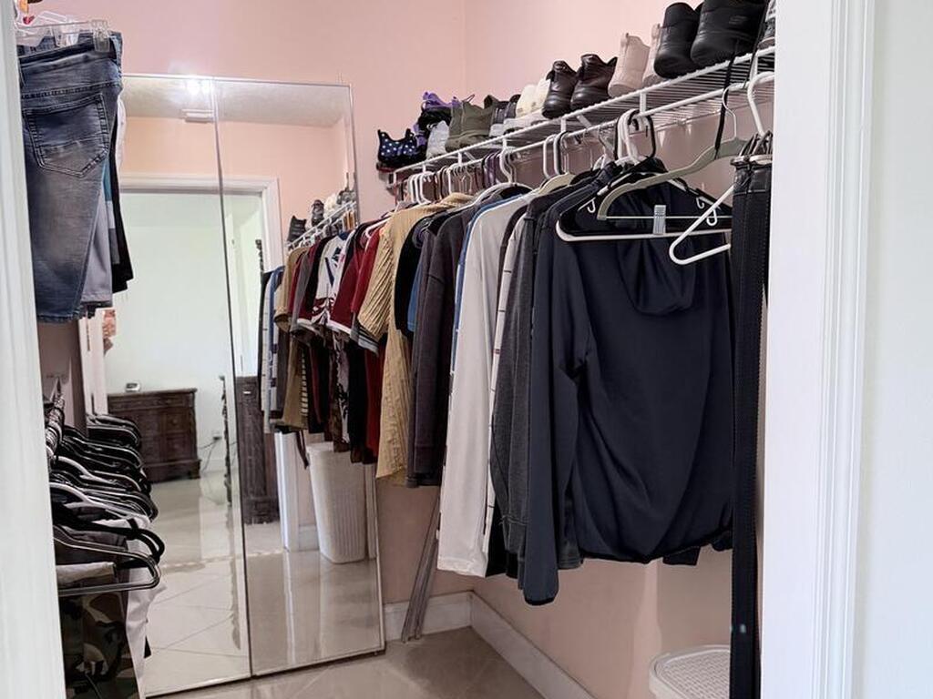 2601 Lakehurst Avenue, Palm Bay, FL 32908