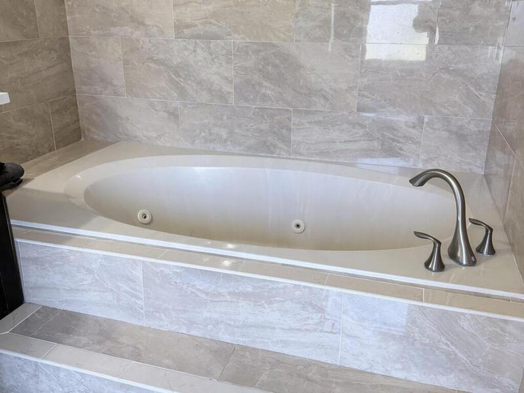 2601 Lakehurst Avenue, Palm Bay, FL 32908