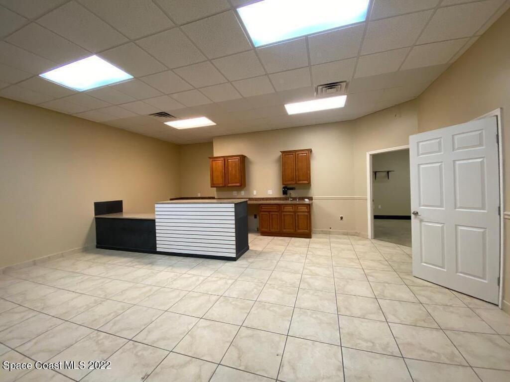 230 E Merritt Island Causeway, Merritt Island, FL 32952