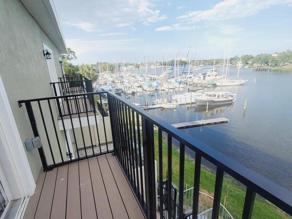 933 Paddleboard Court, Melbourne, FL 32935