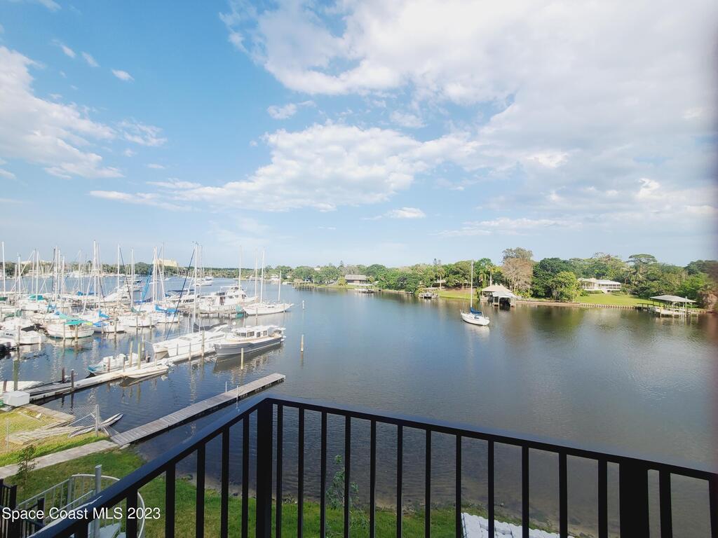 933 Paddleboard Court, Melbourne, FL 32935