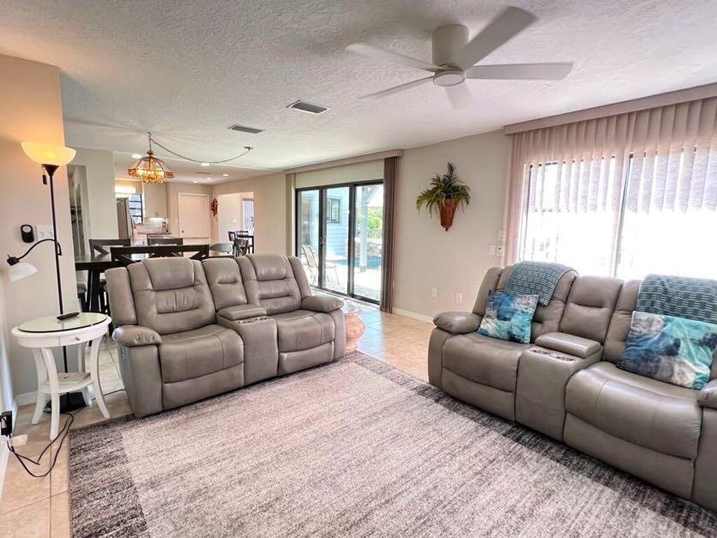 9 Point View Place, Cocoa, FL 32926