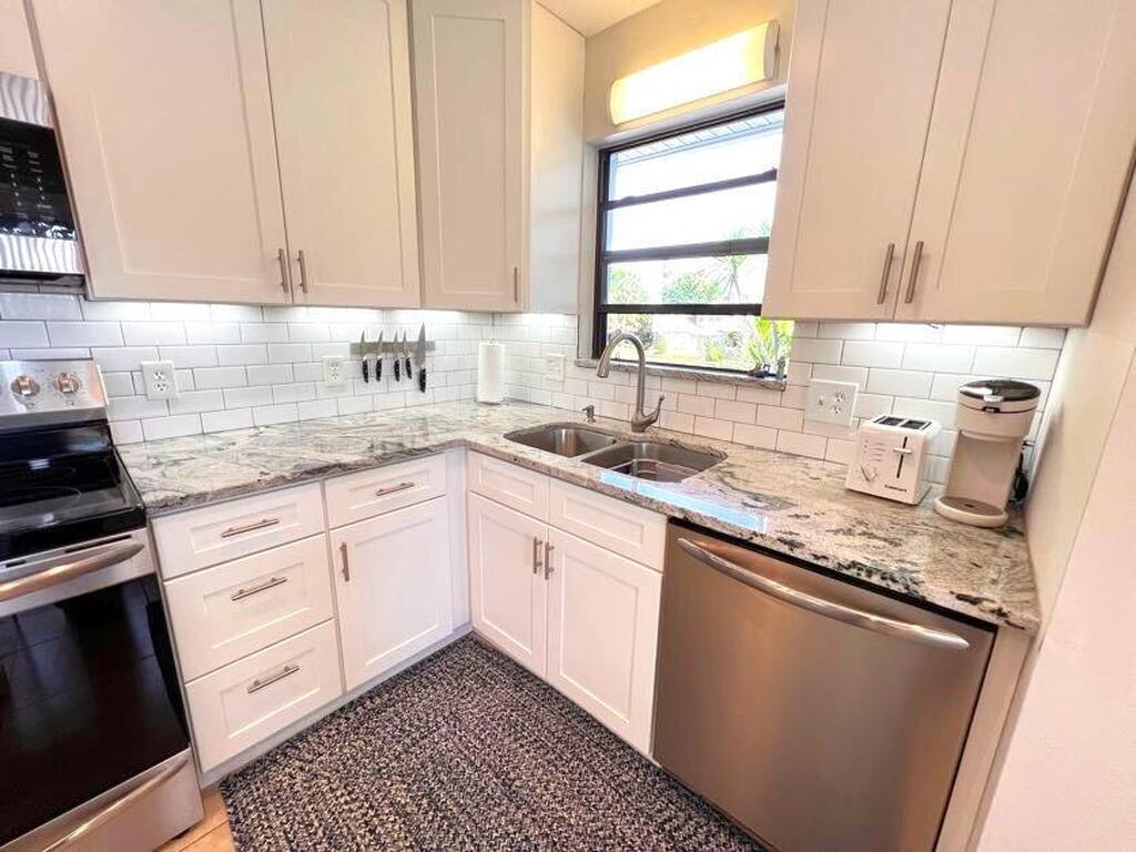 9 Point View Place, Cocoa, FL 32926