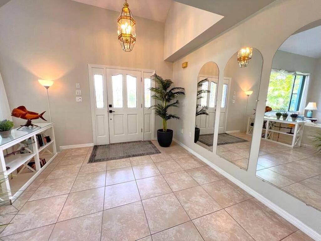 9 Point View Place, Cocoa, FL 32926