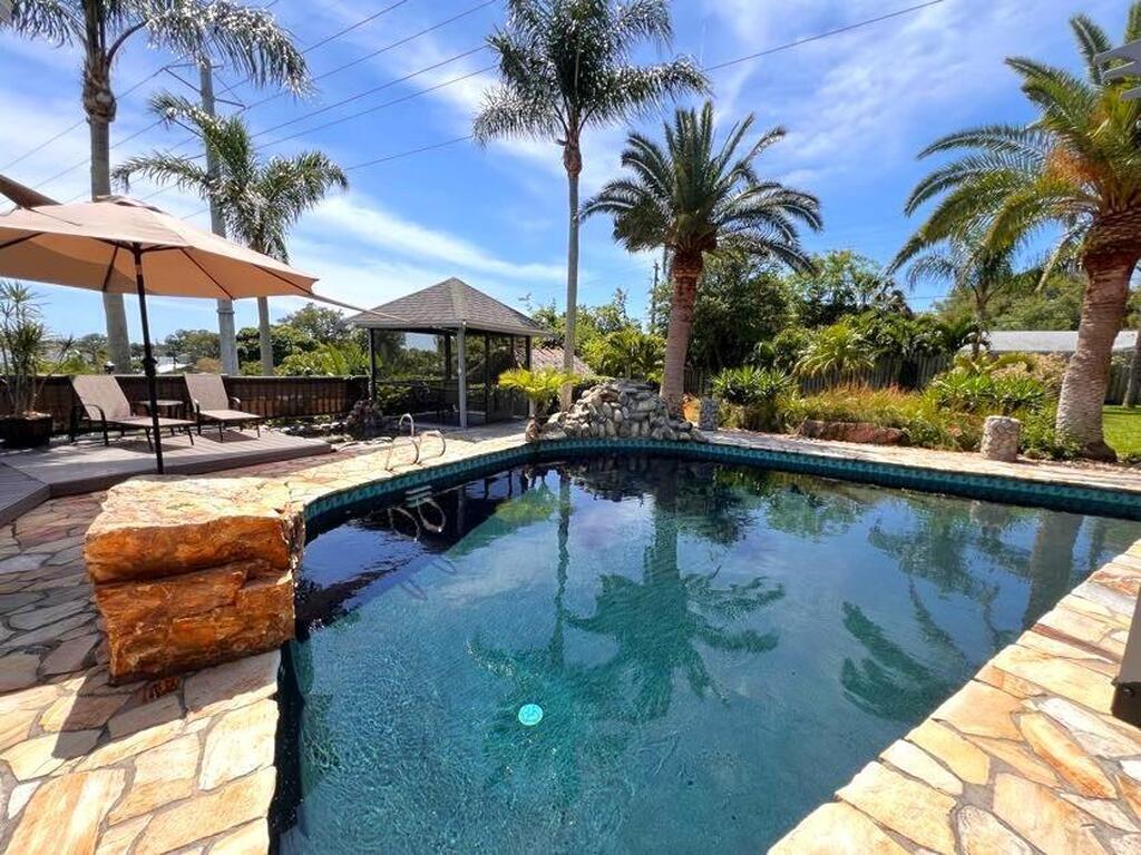 9 Point View Place, Cocoa, FL 32926