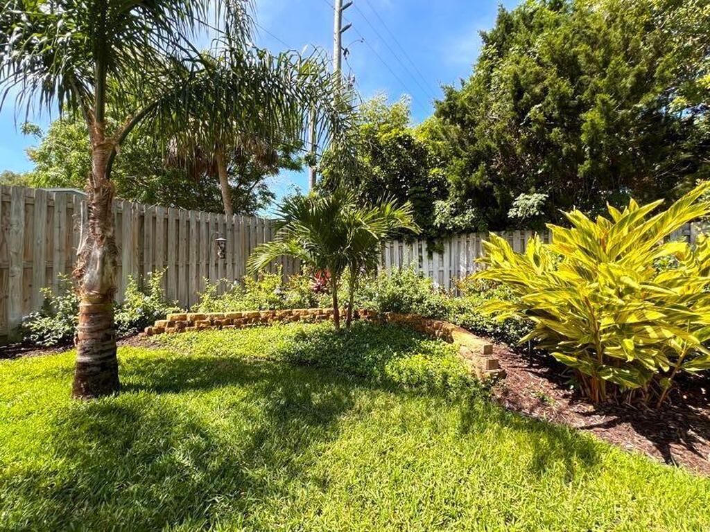 9 Point View Place, Cocoa, FL 32926