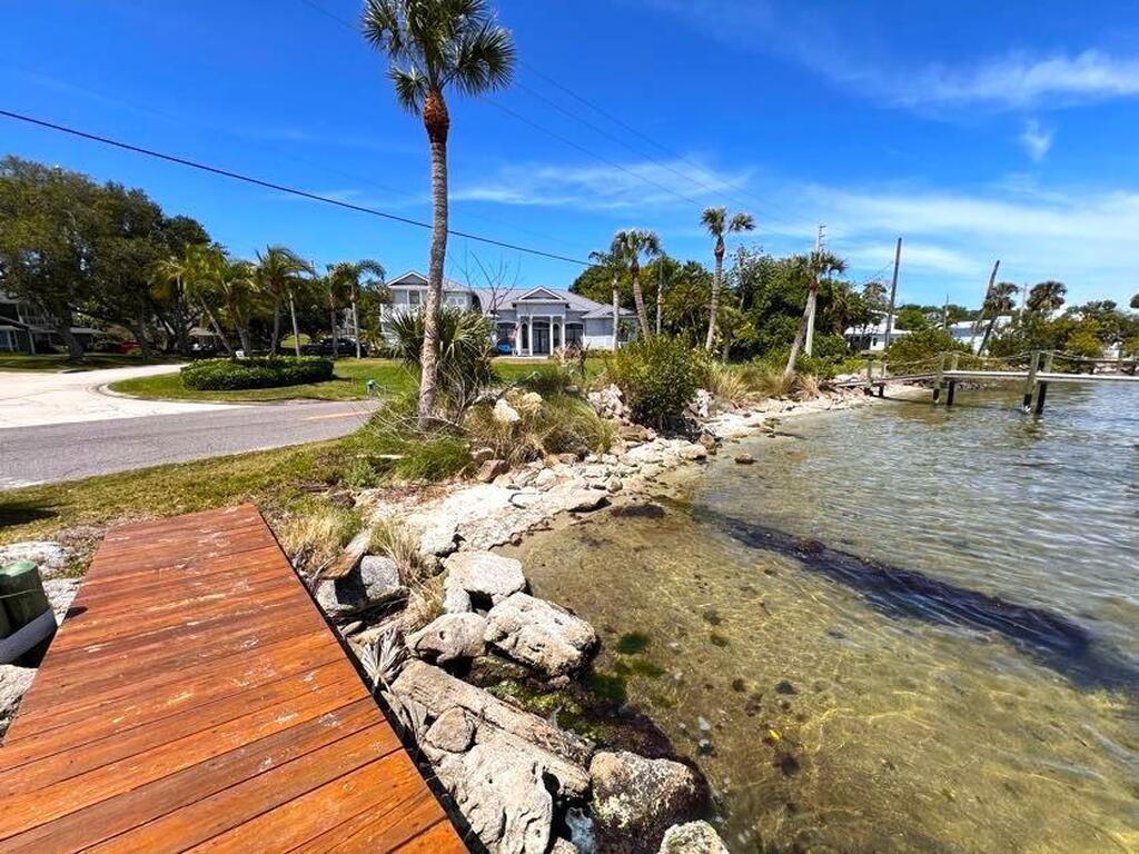 9 Point View Place, Cocoa, FL 32926