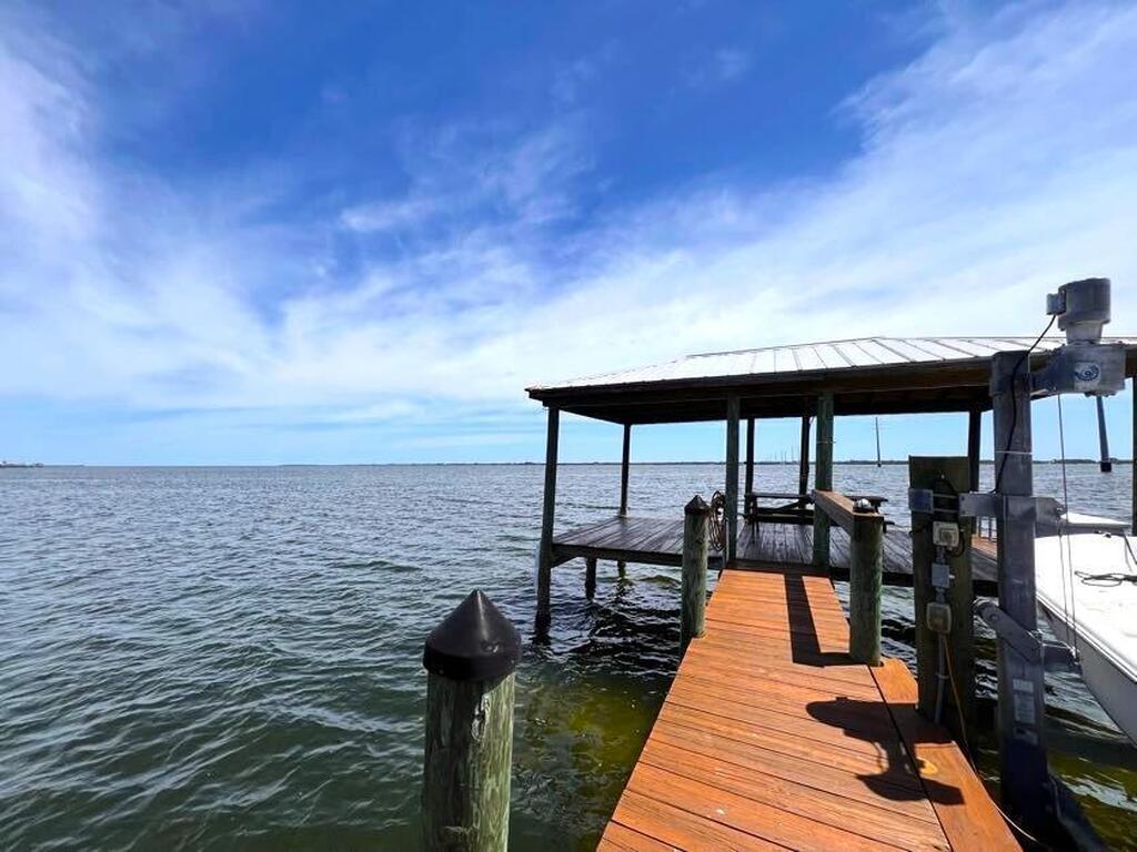 9 Point View Place, Cocoa, FL 32926