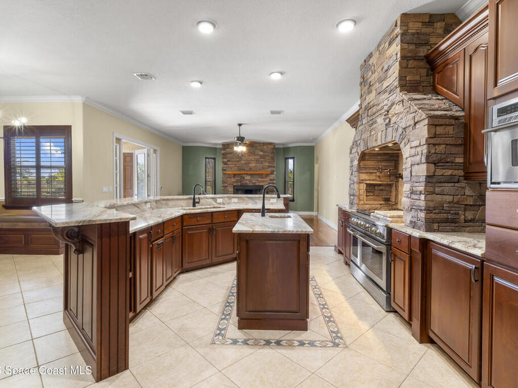 14450 111th Street, Fellsmere, FL 32948