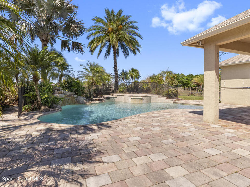 14450 111th Street, Fellsmere, FL 32948