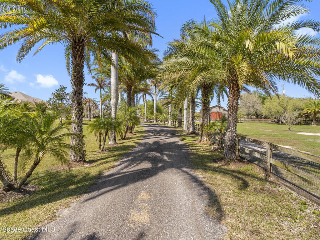 14450 111th Street, Fellsmere, FL 32948