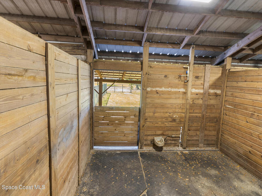 14450 111th Street, Fellsmere, FL 32948