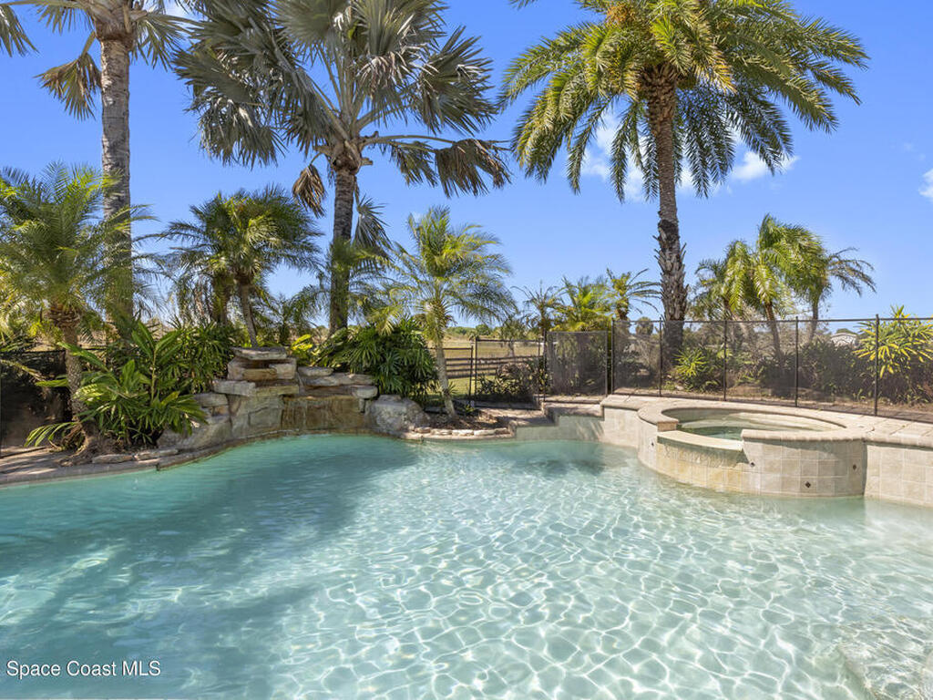 14450 111th Street, Fellsmere, FL 32948