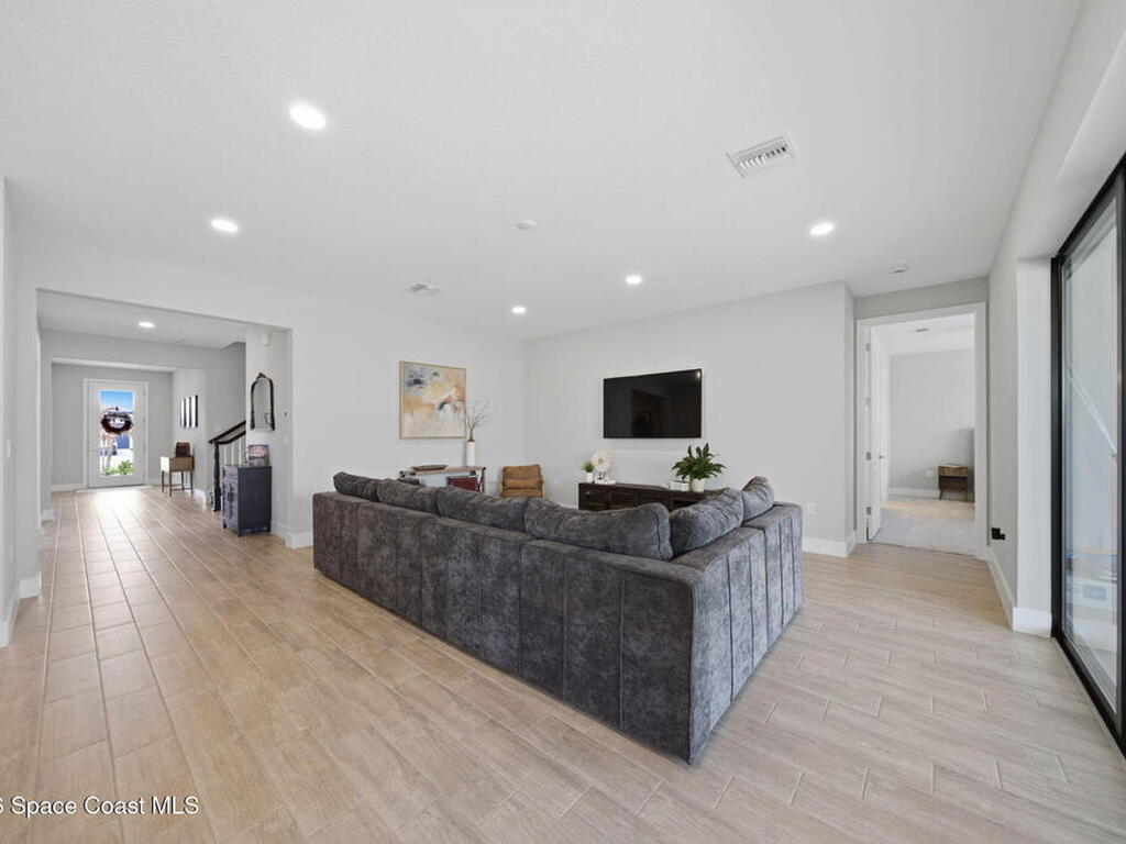 2846 Silverlefe Lane, Melbourne, FL 32940