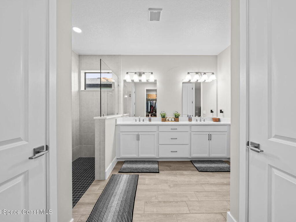 2846 Silverlefe Lane, Melbourne, FL 32940