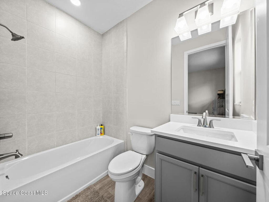 2846 Silverlefe Lane, Melbourne, FL 32940