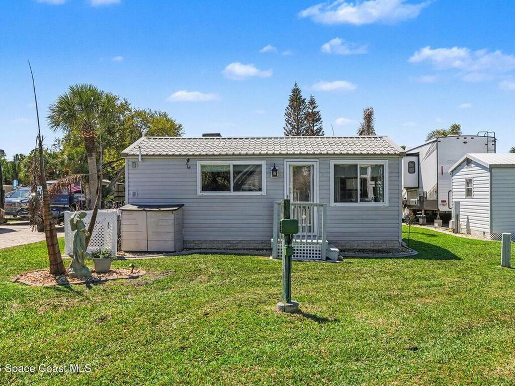 35 Sunset Drive, Titusville, FL 32780