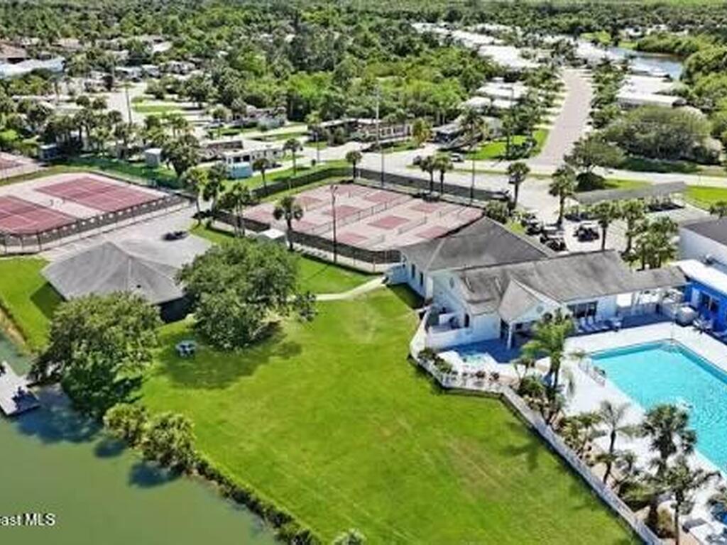 35 Sunset Drive, Titusville, FL 32780