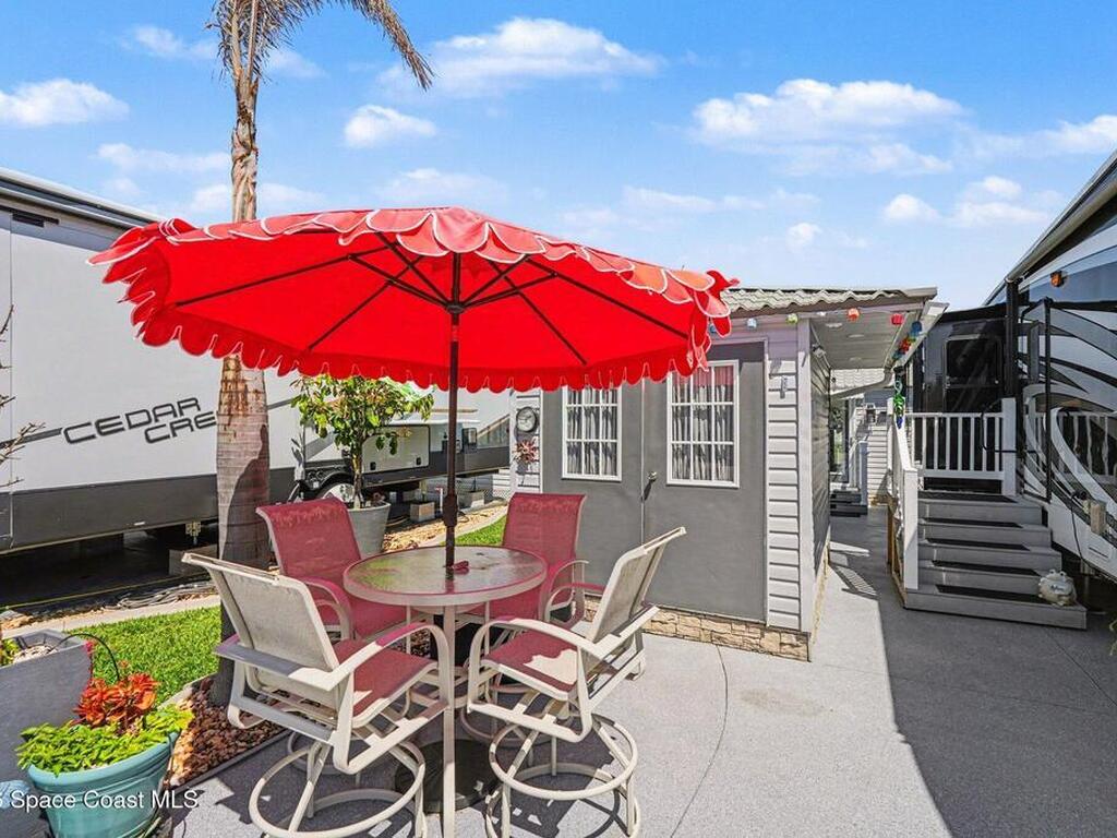 35 Sunset Drive, Titusville, FL 32780