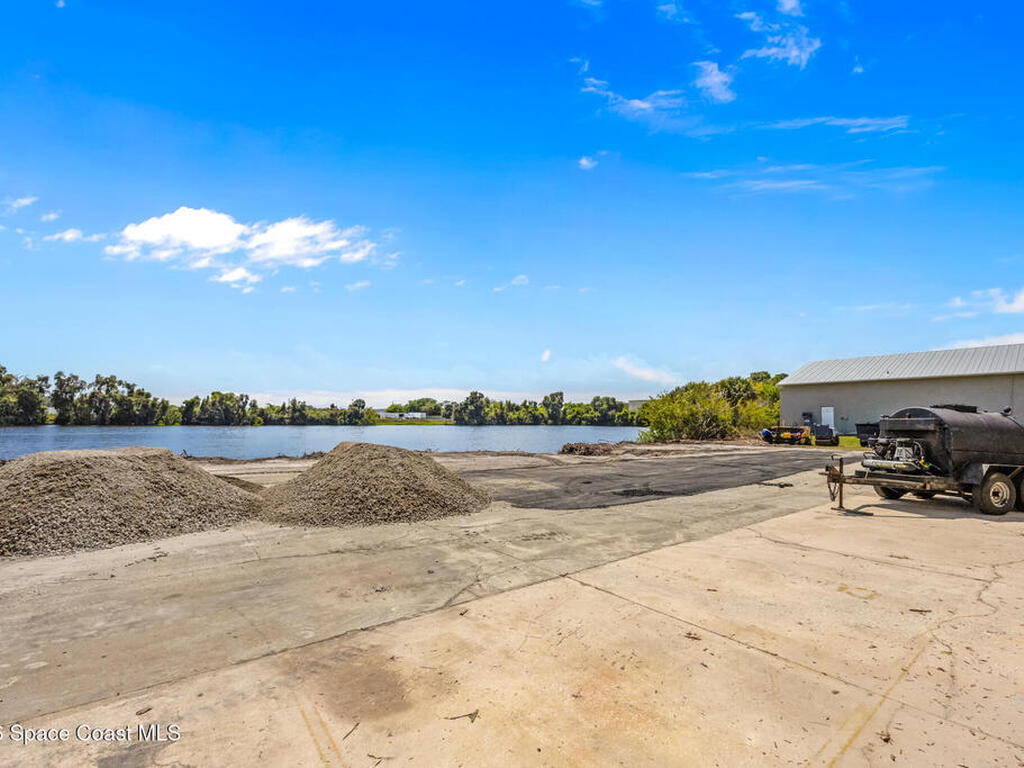 2855 Kirby Circle, Palm Bay, FL 32905