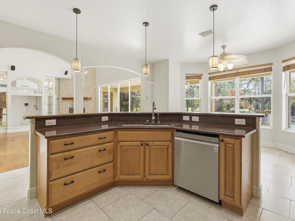 2300 Duncil Lane, Malabar, FL 32950