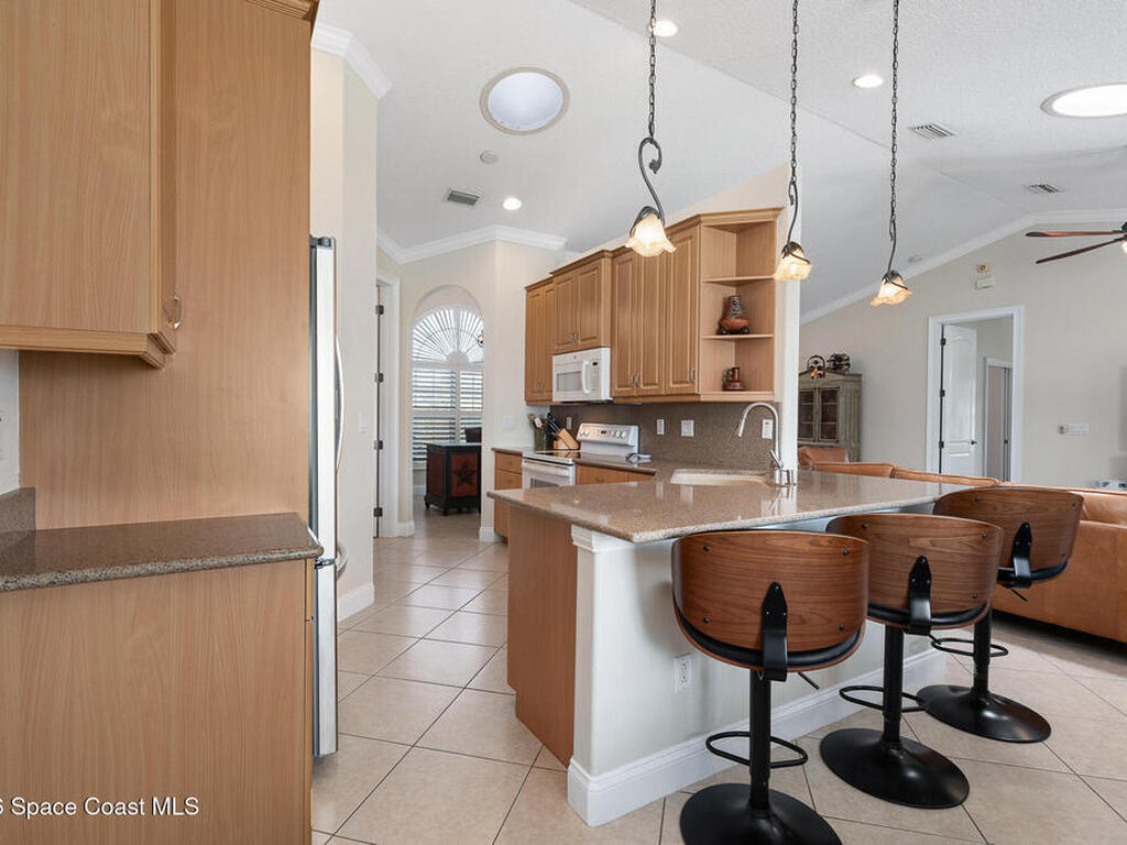 4 Rosemary Place, Palm Coast, FL 32137