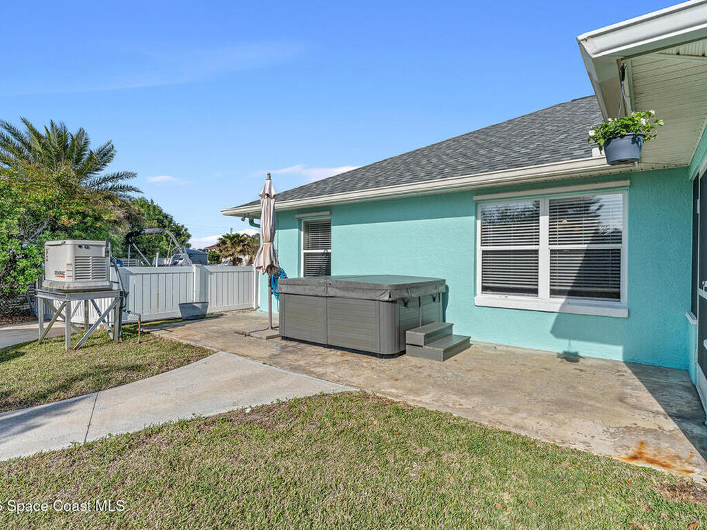 4 Rosemary Place, Palm Coast, FL 32137