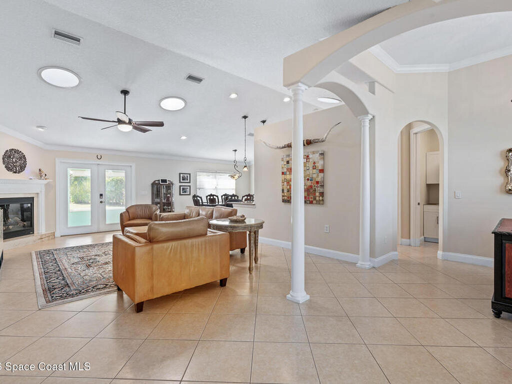 4 Rosemary Place, Palm Coast, FL 32137