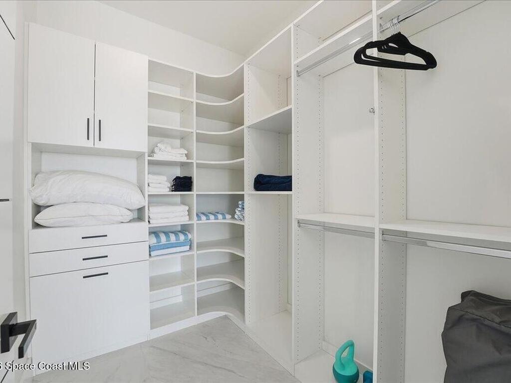 2175 S Tropical Trail, Merritt Island, FL 32952