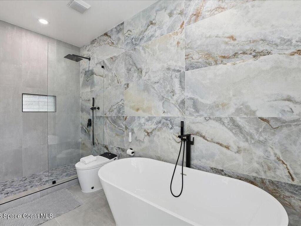 2175 S Tropical Trail, Merritt Island, FL 32952