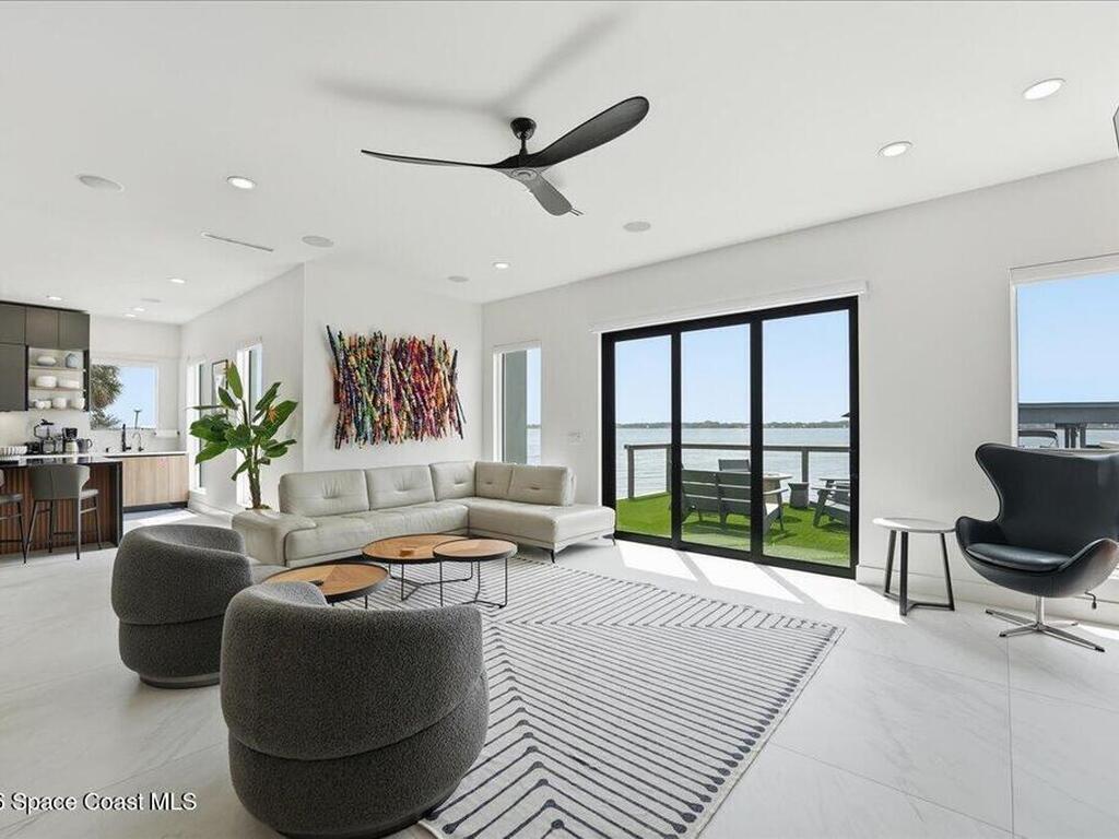 2175 S Tropical Trail, Merritt Island, FL 32952