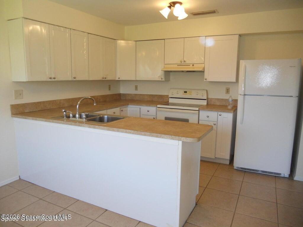 2106 Foxwood Drive, Melbourne, FL 32935