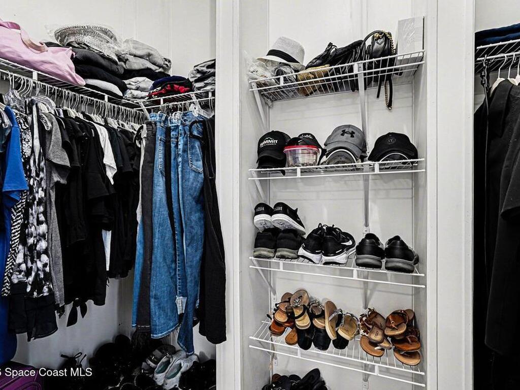 1067 Wren Circle, Barefoot Bay, FL 32976