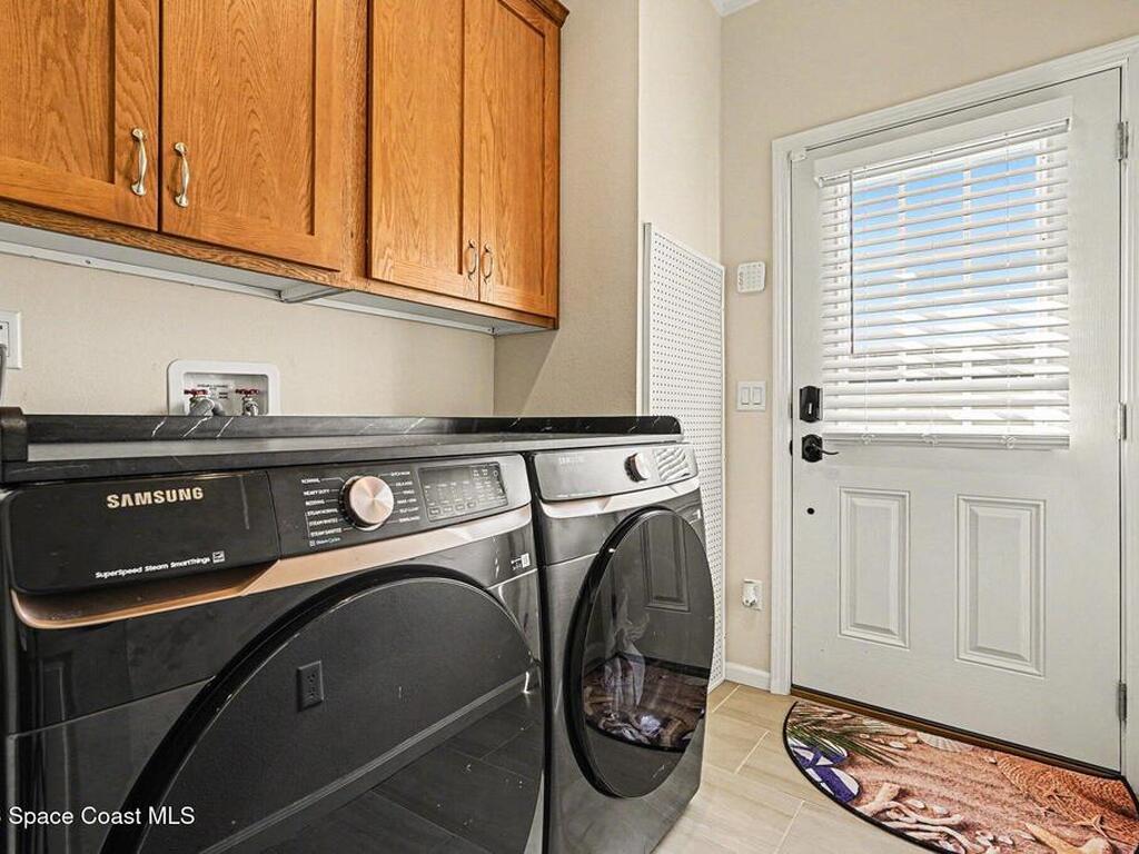 1067 Wren Circle, Barefoot Bay, FL 32976