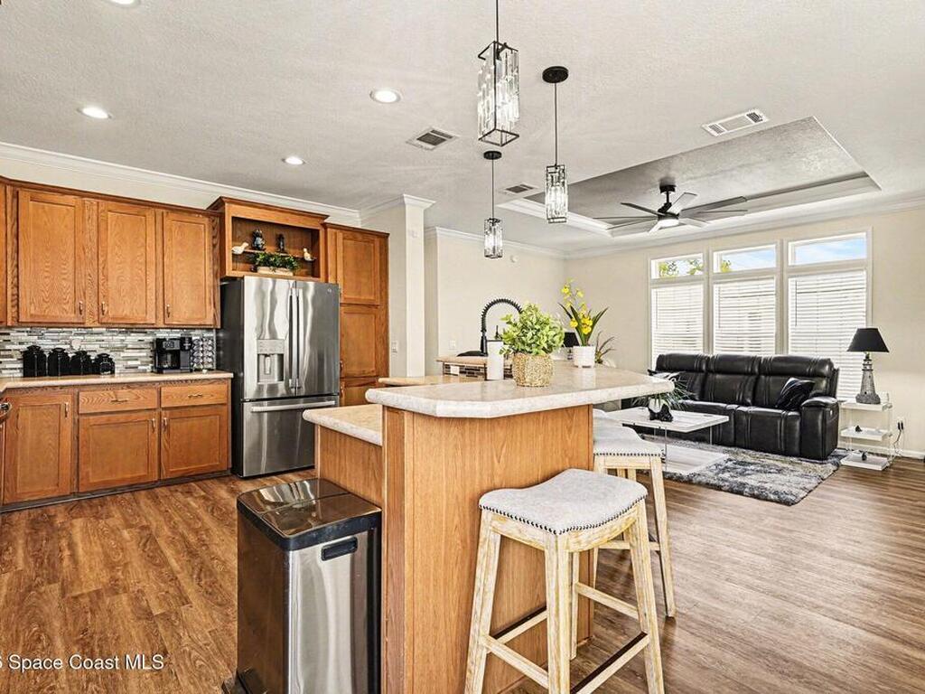 1067 Wren Circle, Barefoot Bay, FL 32976