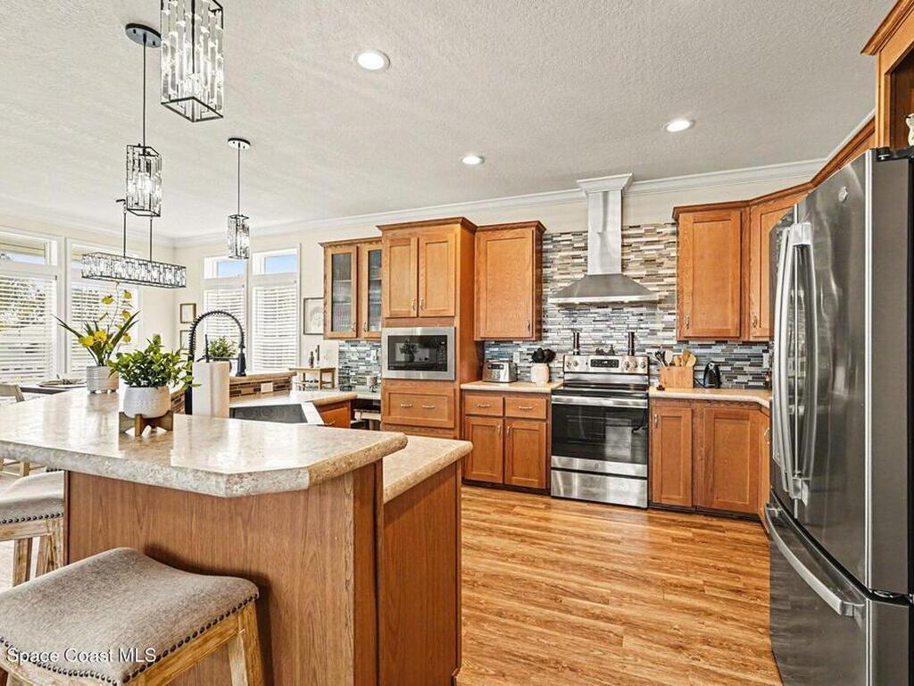 1067 Wren Circle, Barefoot Bay, FL 32976