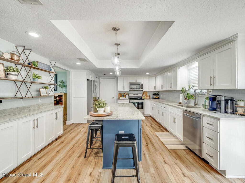 1330 Donna Marie Drive, Melbourne, FL 32904