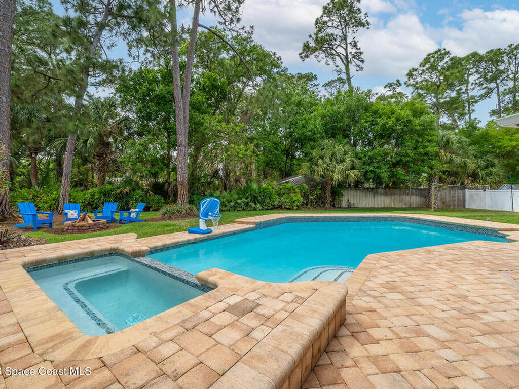 1330 Donna Marie Drive, Melbourne, FL 32904