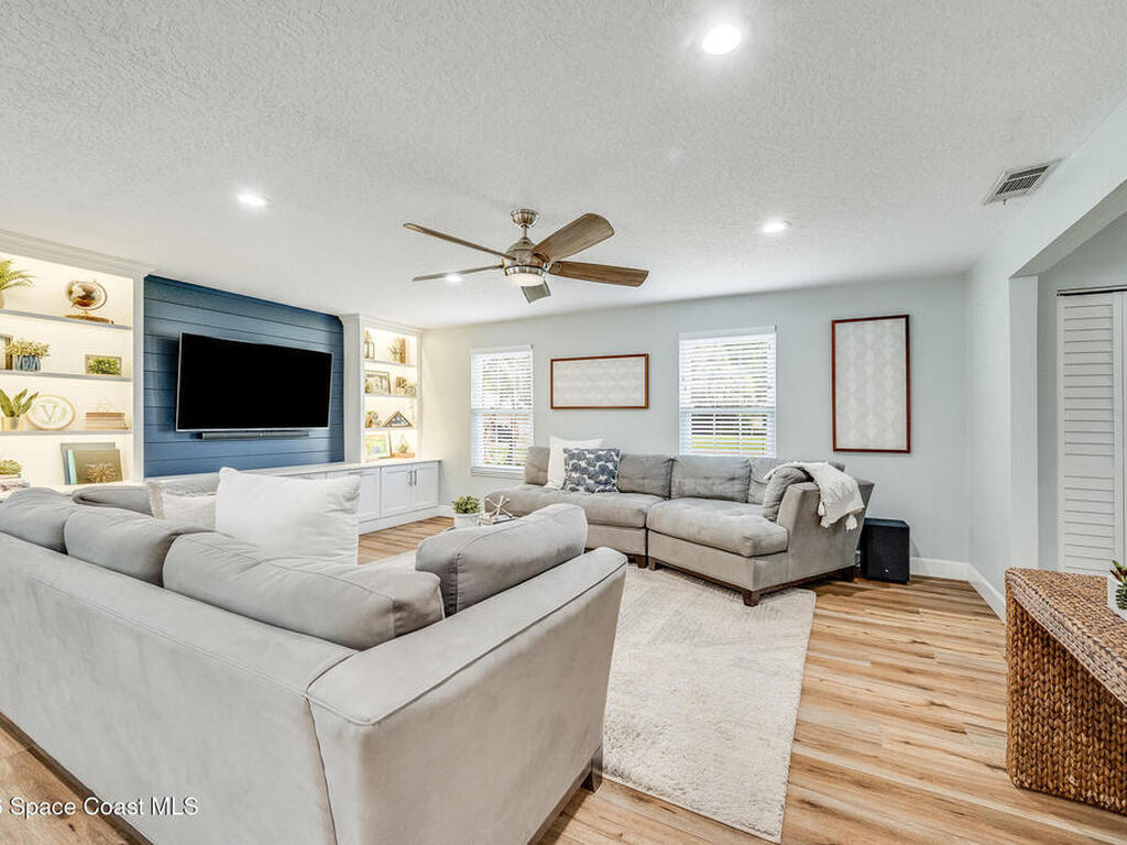 1330 Donna Marie Drive, Melbourne, FL 32904