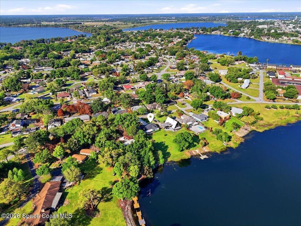 236 W Lake Ina Drive, Winter Haven, FL 33881