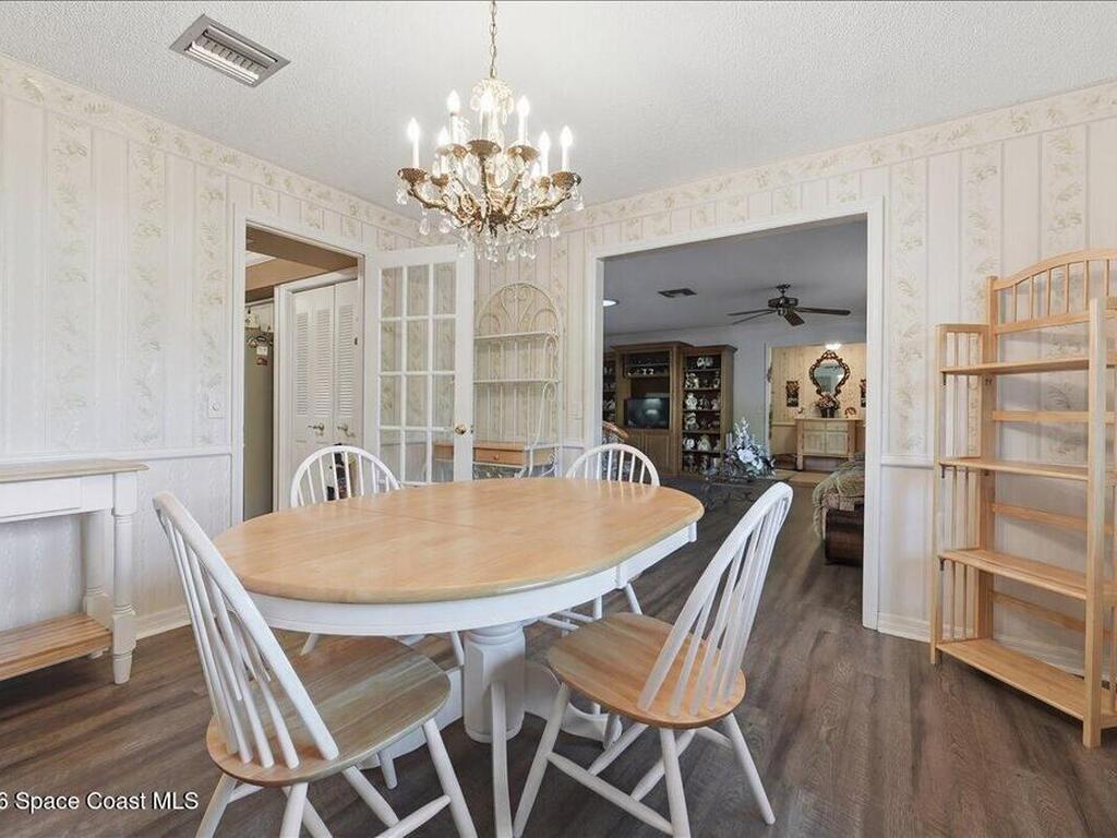 236 W Lake Ina Drive, Winter Haven, FL 33881