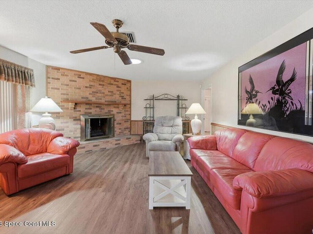 236 W Lake Ina Drive, Winter Haven, FL 33881