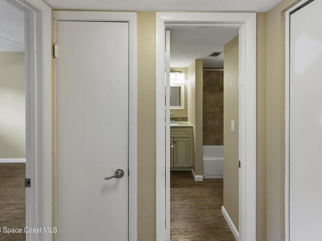 3901 Dixie Highway, Palm Bay, FL 32905